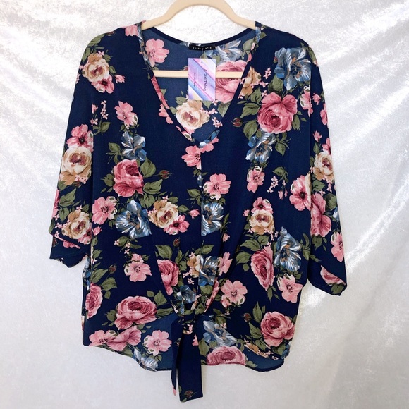 LAST ONE! dark floral tie front top - Picture 4 of 8